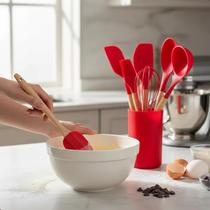 Kit 7 Utensílios De Cozinha De Silicone Com Cabo De Madeira