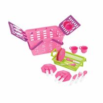 Kit Acessórios e Utensílios Infantil - Cesta de Pic-Nic - Magic Toys Kit Acessórios e Utensílios Infantil - Cesta de Pic-Nic - Magic Toys