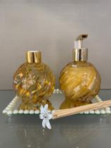 kit Aromatizador de ambiente e sabonete liquido com brilho + bandeija (Essencia luxo)