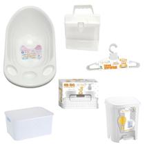 Kit Baby Banheira+Lixeira 6L+Cxa Org 3,5L+Maleta Branco B&M Kit Baby Banheira+Lixeira 6L+Cxa Org 3,5L+Maleta Branco B&M