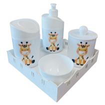 Kit Baby Higiene 3 Girafinhas c/bandeja COLORIDA Kit Baby Higiene 3 Girafinhas c/bandeja COLORIDA