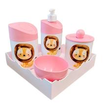 Kit Baby Higiene 3 Leãozinhos c/bandeja COLORIDA Kit Baby Higiene 3 Leãozinhos c/bandeja COLORIDA