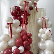 Kit Balloon Arch Mythlty vermelho e branco com laços 5 25 30 45 cm Kit Balloon Arch Mythlty vermelho e branco com laços 5 25 30 45 cm