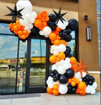 Kit Balloon Garland Arch Kozee Orange Preto Branco 145 unidades