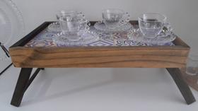 Kit bandeija e xícaras