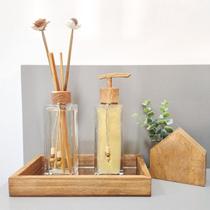 Kit Banheiro Lavabo c/ Bandeja Espelhada Saboneteira Aromatizador de Ambiente e Vaso Pinus Coração