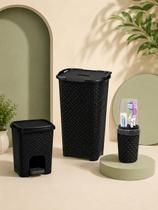Kit Banheiro Rattan (Cesto Roupa/Porta Escova/Lixeira7 litros) + Brinde Kit Banheiro Rattan (Cesto Roupa/Porta Escova/Lixeira7 litros) + Brinde