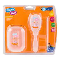 Kit Banho Infantil 3 peças Mundo Bita Lolly (Saboneteira + Escova + Pente) Kit Banho Infantil 3 peças Mundo Bita Lolly (Saboneteira + Escova + Pente)