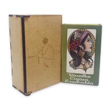 Kit Baralho Cigano Esmeralda com Porta Taro Madeira Clássico Kit Baralho Cigano Esmeralda com Porta Taro Madeira Clássico