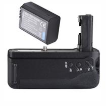 Kit Battery Grip VG-C2EM + 1 Bateria NP- FW50 MemoryTec compatível com A7 II / A7R II / A7S II / A7M II