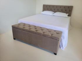Kit Baú e Cabeceira Estofadas Capitonê Marrom-Claro 160x60cm Queen Botões na Mesma Cor do Tecido