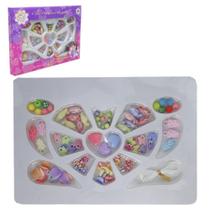Kit beleza / bijuteria infantil com 75 micangas colors coracao na caixa - 20 COMERCIAL Kit beleza / bijuteria infantil com 75 micangas colors coracao na caixa - 20 COMERCIAL