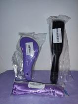 Kit belos cabelos(escova polvo,escova mágica e touca de cetim) Kit belos cabelos(escova polvo,escova mágica e touca de cetim)