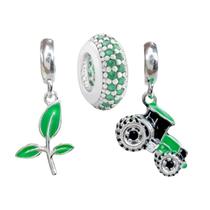 Kit Berloque Agro Broto e Trator Separador Zircônia Verde em Prata 925 Kit Berloque Agro Broto e Trator Separador Zircônia Verde em Prata 925