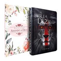 Kit Bíblia de Estudo Diz NAA Leão + Devocional Amando a Deus Flores - Livraria Cristã Emmerick