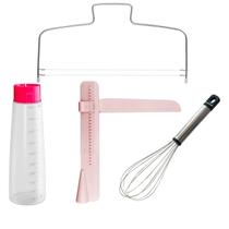 Kit Bolo - Cortador Fatiador Com Fio Duplo + Bisnaga Umedecer Massa + Espatula Nivelador Alisador + Batedor Fouet Profissional