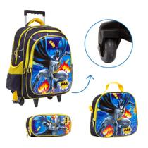 Kit Bolsa Escolar Menino Batman Carrinho Passeio Creche Kit Bolsa Escolar Menino Batman Carrinho Passeio Creche