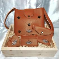 Kit bolsa feminina média alça transversal, porta moedas, porta cartões, chaveiro Kit bolsa feminina média alça transversal, porta moedas, porta cartões, chaveiro