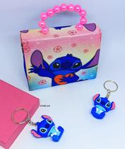 Kit Bolsa Infantil Meninas Bolsinha Mini Bag Disney Lilo Stitch Alça Pérolas + Chaveiro Boneco Miniatura Stitch 3D azul Kit Bolsa Infantil Meninas Bolsinha Mini Bag Disney Lilo Stitch Alça Pérolas + Chaveiro Boneco Miniatura Stitch 3D azul