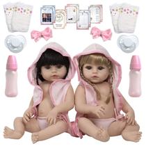 Kit Bonecas Gêmeas Reborn Recém Nascidas Com Roupão Banho Kit Bonecas Gêmeas Reborn Recém Nascidas Com Roupão Banho