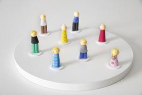 Kit Bonecos Família Sistêmica Básico - Constelação Familiar na Água - Bonecos para Constelação Familiar Kit Bonecos Família Sistêmica Básico - Constelação Familiar na Água - Bonecos para Constelação Familiar