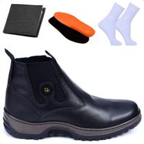 Kit Bota Masculina Impermeável Em Couro Com Palmilha Gel + Meia E Carteira Kit Bota Masculina Impermeável Em Couro Com Palmilha Gel + Meia E Carteira