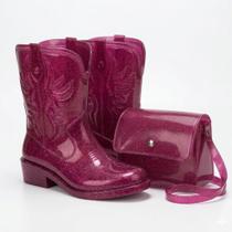 Kit Bota Texana Infantil Com Bolsa Tira Colo Kimimo Menina Kit Bota Texana Infantil Com Bolsa Tira Colo Kimimo Menina