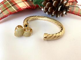 KIT BRACELETE TORCIDO + ARGOLINHA CRAVEJADA COM ZIRCÔNIAS FOLHEADO A OURO 18k
