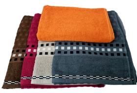 Kit c/ 2 toalhas de banho xadrez super gigante banhão 1,80x75cm top Kit c/ 2 toalhas de banho xadrez super gigante banhão 1,80x75cm top