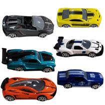 Kit C/ 3 Mini Carros de Brinquedo Metal Rodas Plásticas P/ Colecionar Infantil Criança Esportivo