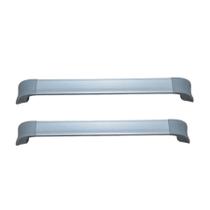 Kit c/ 3 Puxadores de Alumínio para Móveis e Armários Itatiaia Plena Cromado 224mm e Parafusos Kit c/ 3 Puxadores de Alumínio para Móveis e Armários Itatiaia Plena Cromado 224mm e Parafusos