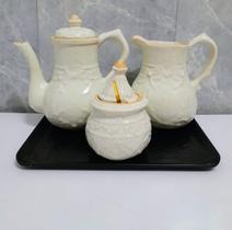Kit Café Chá com Bule 900ml Jarra 850ml e Açucareiro 350 ml Imperial Cor Bege Granilite Kit Café Chá com Bule 900ml Jarra 850ml e Açucareiro 350 ml Imperial Cor Bege Granilite
