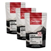 Kit Café em Grãos Importado Colombiano Juan Valdez Volcán Kit 3 Pacotes de 250g Blend Arábica Premium Região Vulcânica Colombia Kit Café em Grãos Importado Colombiano Juan Valdez Volcán Kit 3 Pacotes de 250g Blend Arábica Premium Região Vulcânica Colombia