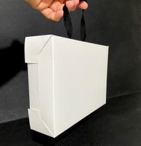 Kit Caixinhas de Papel 250g (Estilo Maletinhas) 17x24x6cm (20und)