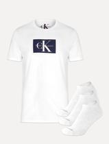 Kit Calvin Klein Jeans Masculina Camiseta Issue New Logo Dark Block e Meia Branca Kit Calvin Klein Jeans Masculina Camiseta Issue New Logo Dark Block e Meia Branca