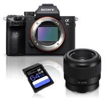 Kit Câmera Sony a7III Mirrorless + Lente 50mm f/1.8 + Cartão