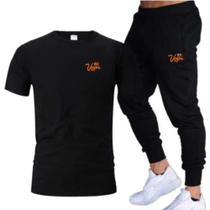 Kit Camiseta Básica Preta E Calça De Moletom Masculina Top