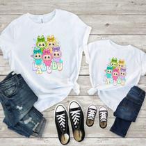 Kit Camiseta Turma Labu Mãe e Filha cor Branca Look Família Estiloso Kit Camiseta Turma Labu Mãe e Filha cor Branca Look Família Estiloso