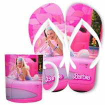 Kit Caneca de Porcelana e Chinelo Barbie Carro Rosa