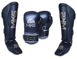 Kit Caneleiras e Luvas de Boxe Muay Thai Energy Azul Metálica MKS Kit Caneleiras e Luvas de Boxe Muay Thai Energy Azul Metálica MKS