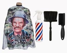 Kit Capa Para Corte Barbeiro Personalizada De Cetim Com Zíper Espanador Borrifador Escovinha