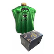 Kit Capa Para Corte Infantil Super Heróis + Assento de Elevação Kit Capa Para Corte Infantil Super Heróis + Assento de Elevação