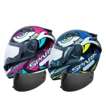 Kit Capacete Moto Ebf Spark Dragon Rosa E Dragon Azul Mais Viseira Fumê Kit Capacete Moto Ebf Spark Dragon Rosa E Dragon Azul Mais Viseira Fumê