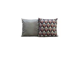Kit Capas Almofadas 55 x 55 Tecido Veludo Estampa Geométrica Conjunto 2 Peças Nallu Decor Kit Capas Almofadas 55 x 55 Tecido Veludo Estampa Geométrica Conjunto 2 Peças Nallu Decor