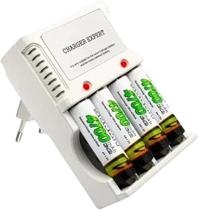 Kit Carregador de Pilhas e Baterias 9v 4 Pilhas AA 4700mAh Recarregáveis Kit Carregador de Pilhas e Baterias 9v 4 Pilhas AA 4700mAh Recarregáveis
