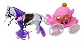 Kit Carruagem Real Para Princesa Rosa Com Cavalo Infantil Kit Carruagem Real Para Princesa Rosa Com Cavalo Infantil