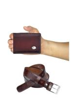 Kit Carteira Media Mitty Couro + Cinto Mitty M1R S4 Kit Carteira Media Mitty Couro + Cinto Mitty M1R S4