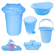 Kit Cesto Roupa De Bebê Plastibaby com Bacia + Balde + Lixeira + Organizador + Cabide - Azul e Rosa