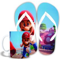 Kit chinelo e Caneca de plástico rígido Super Mario correndo
