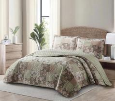 Kit Cobre Leito Casal com 2 Porta Travesseiro Matelassê Appel Home Patch retrô